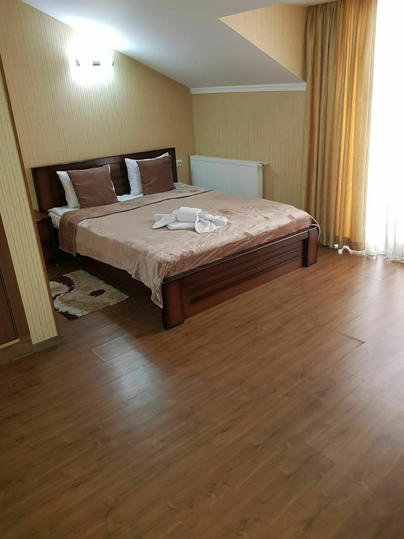 Danisimo Hotel Tbilisi Exteriör bild