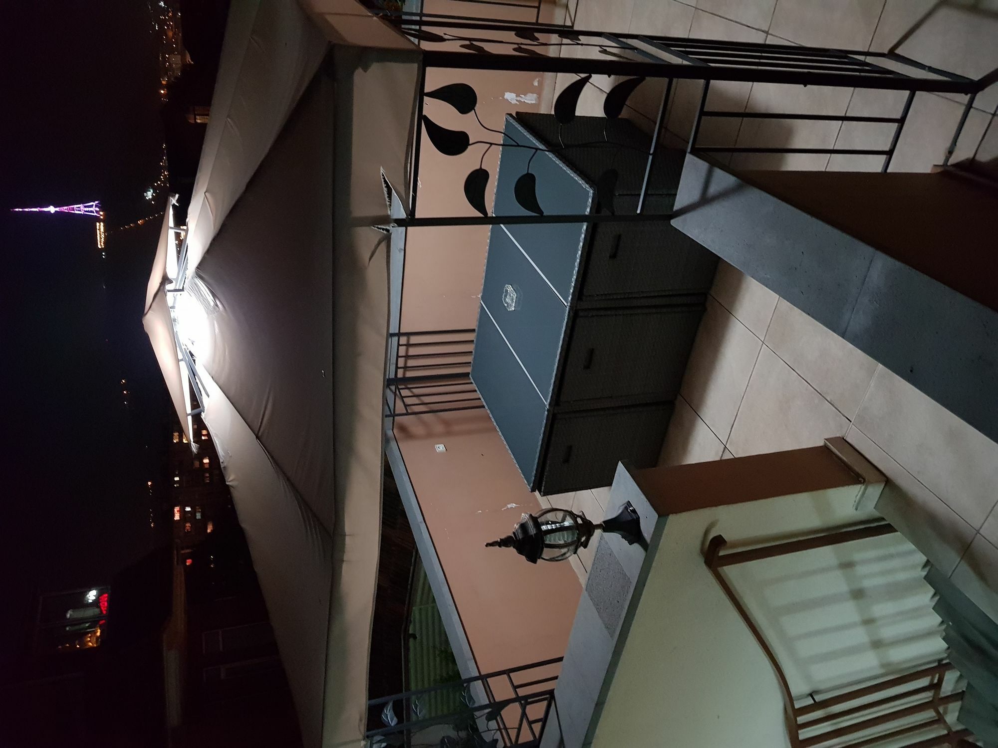 Danisimo Hotel Tbilisi Exteriör bild