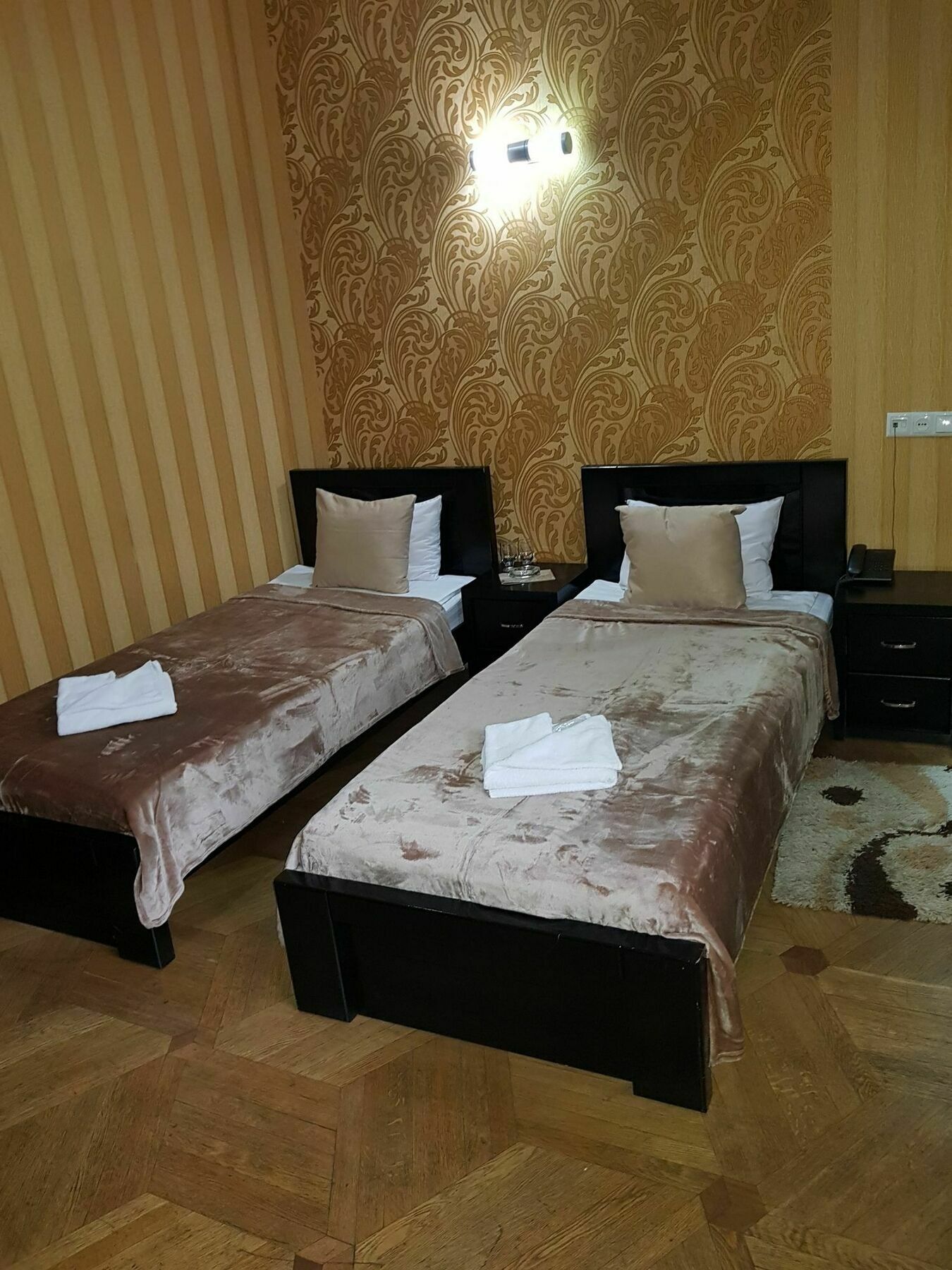 Danisimo Hotel Tbilisi Exteriör bild