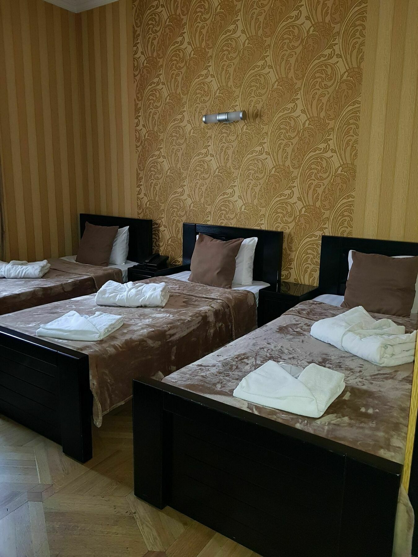 Danisimo Hotel Tbilisi Exteriör bild
