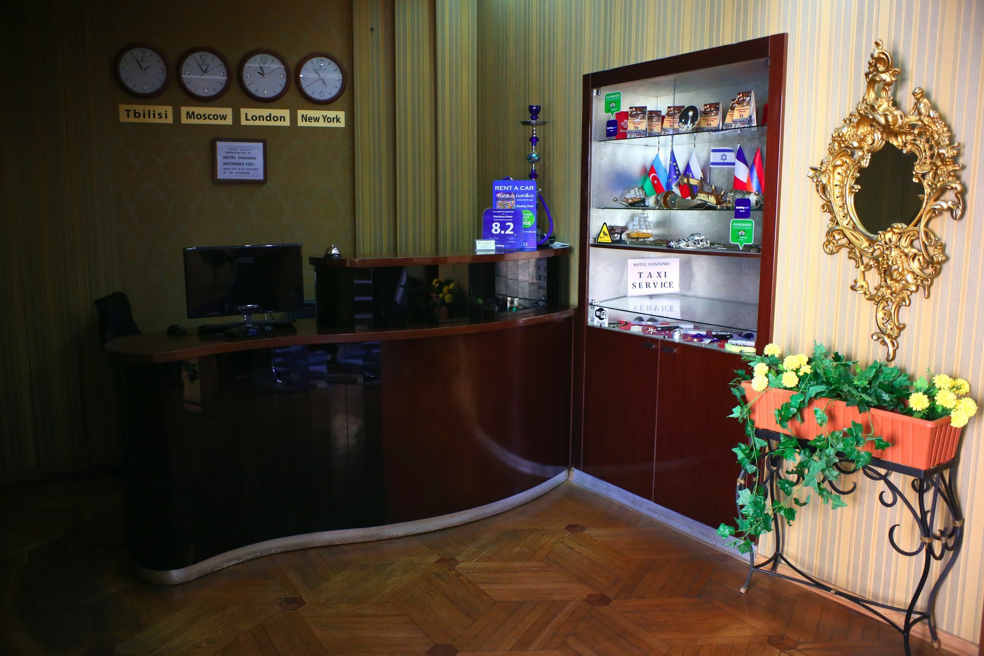 Danisimo Hotel Tbilisi Exteriör bild