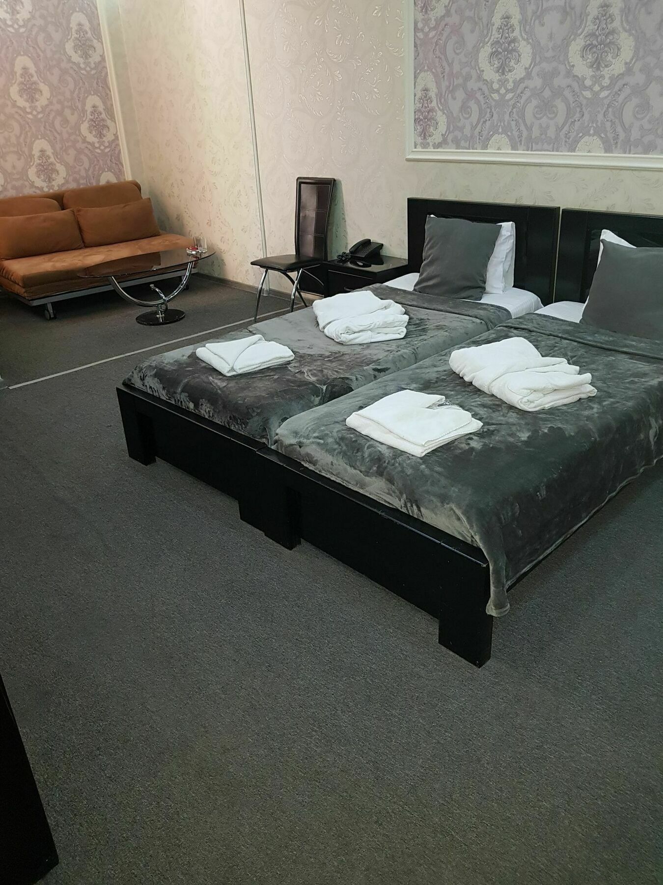Danisimo Hotel Tbilisi Exteriör bild
